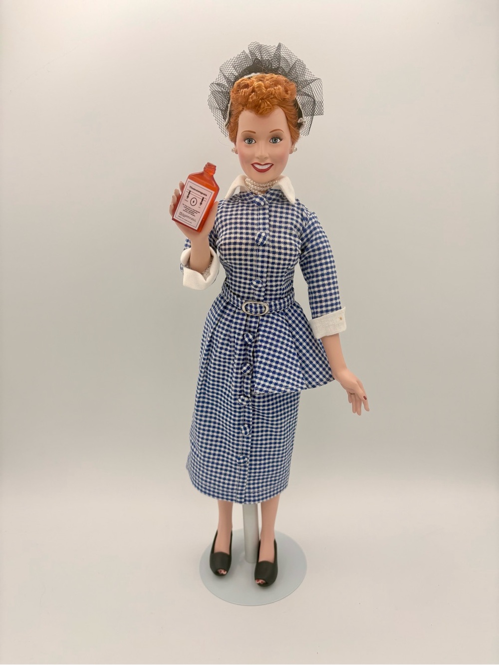 Ashton-Drake I Love Lucy Vitameatavegamin Doll  Lucille Ball Collectable Gift
